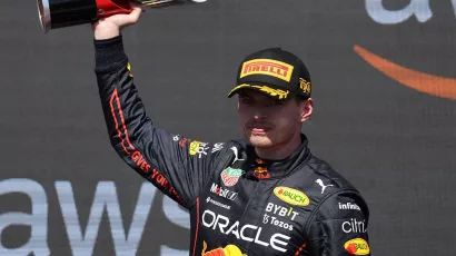Max Verstappen ganó en Canadá y es más líder que nunca