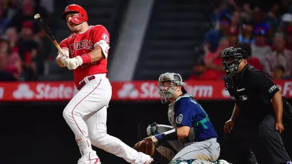 Mike Trout: 1,295,854