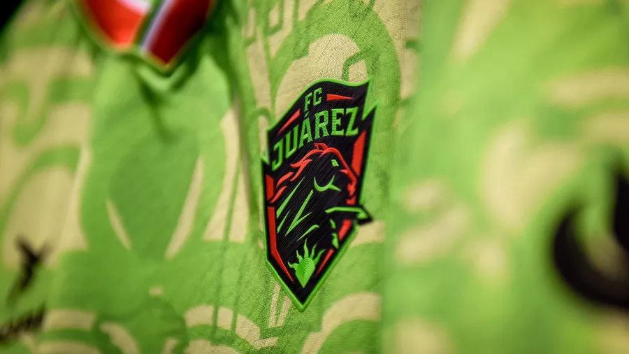 Juárez está orgulloso de su identidad y lo demuestra con su jersey 2022/23