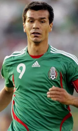 Jared Borgetti tiene fe en que algo cambie en la Selección Mexicana