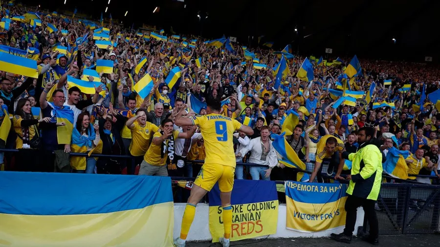 Ucrania queda a un paso del Mundial