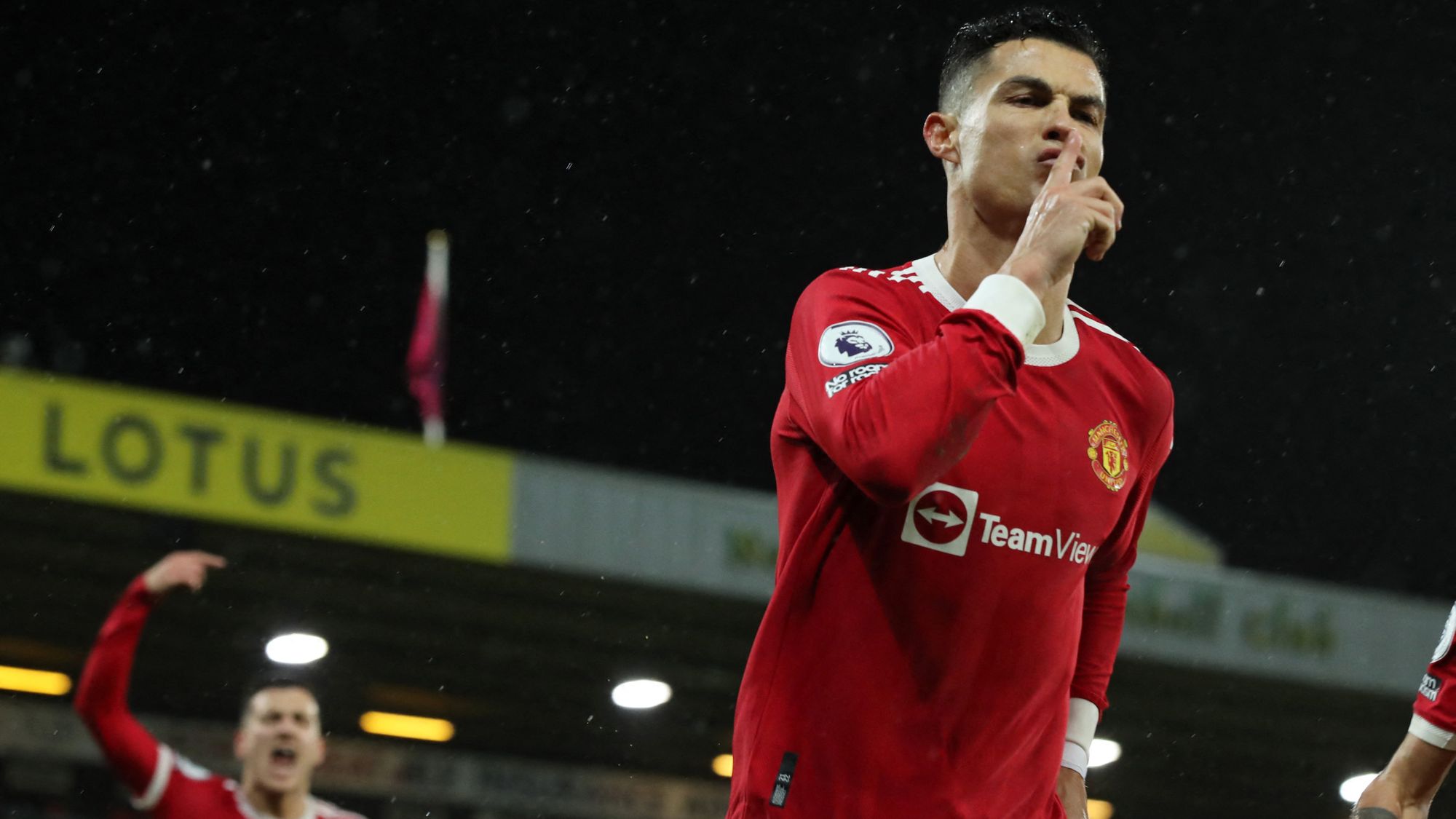 Cristiano Ronaldo le comunica a Manchester United que quiere salir del club
