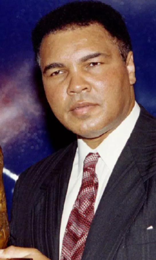 Subastan un cinturón de campeón de Muhammad Ali