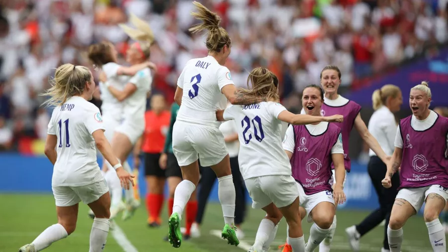 Inglaterra vence a Alemania y se queda con una Euro Femenil para la historia