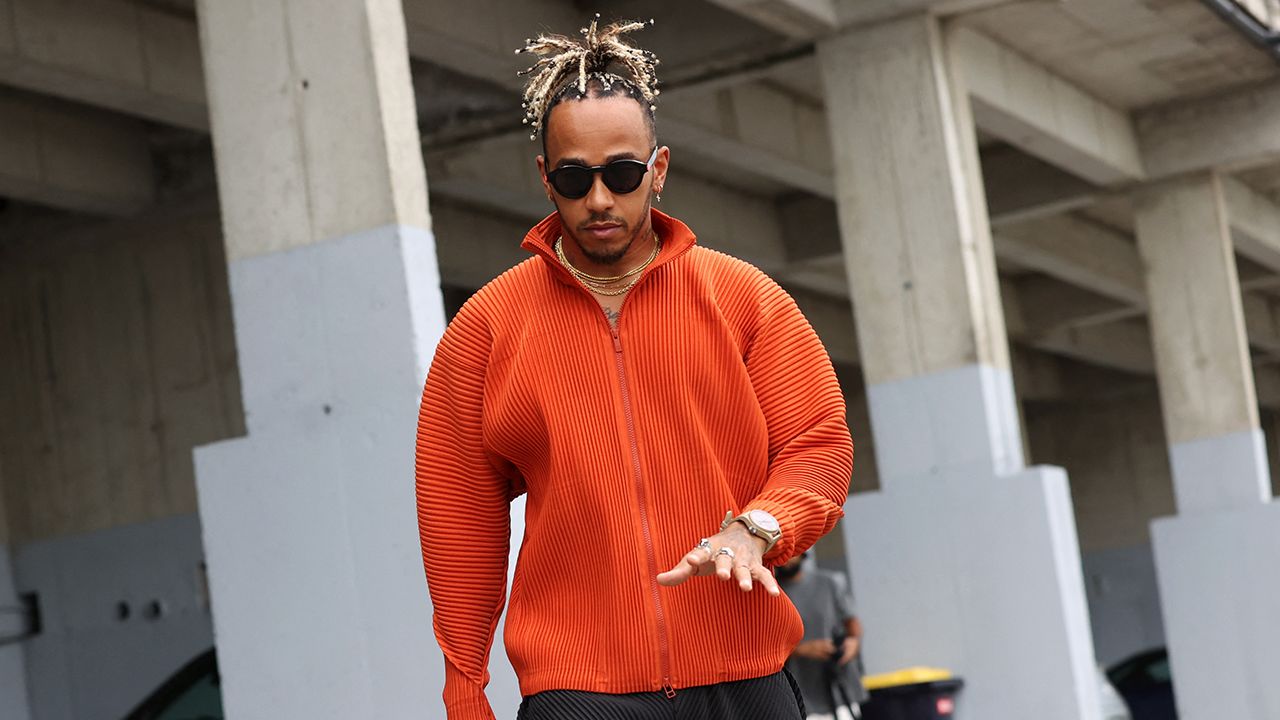 Lewis Hamilton se convierte en dueño de los Bronco de Denver de la