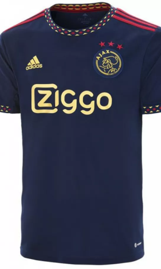 Edson Álvarez aprueba la nueva camiseta del Ajax: "mira estos detalles"