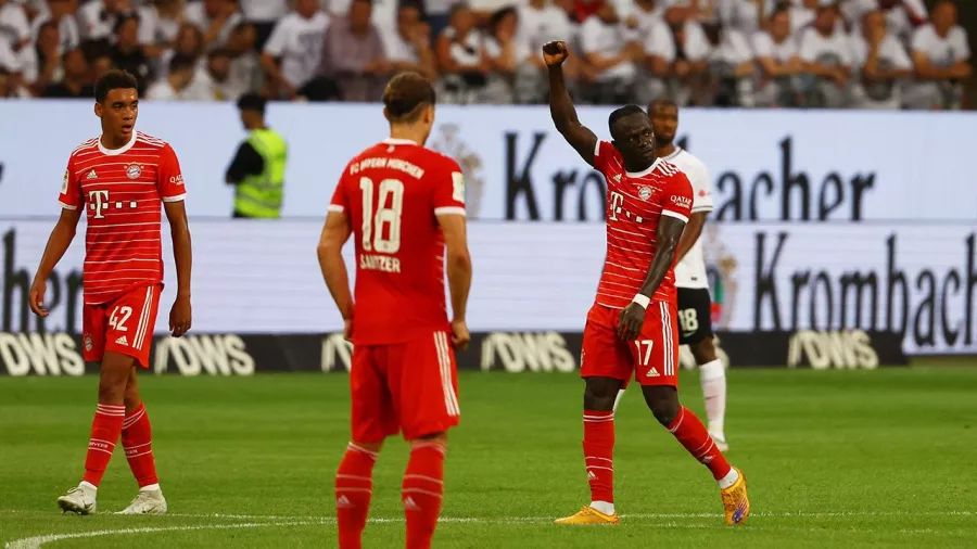 Bayern Munich arrolló a Eintracht  Frankfurt al iniciar la era post Lewandowski