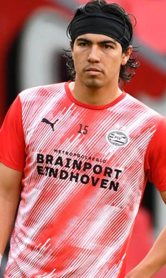 Solo Erick Gutiérrez sabe lo que le costó llegar a 100 partidos con PSV