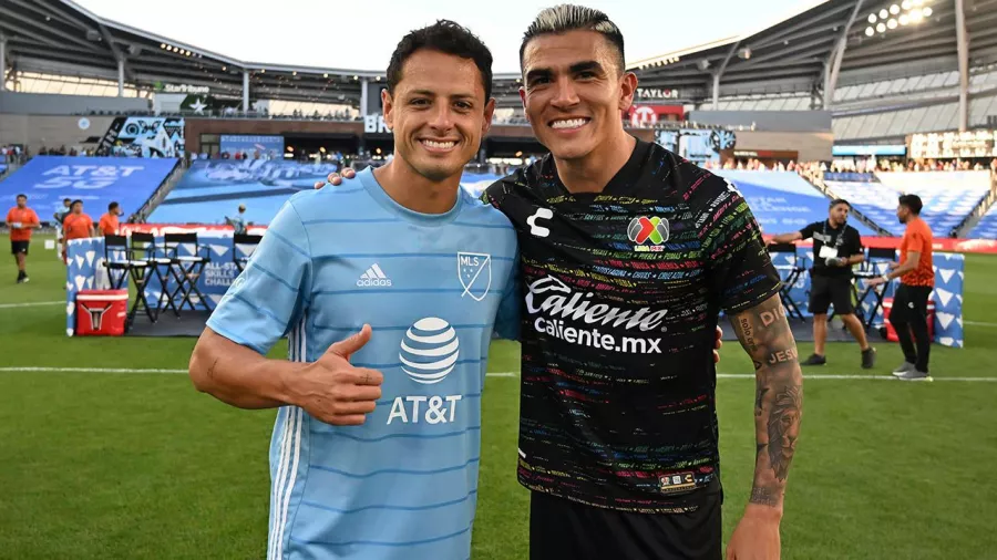 'Chicharito' fue el más feliz en el Skill Challenge contra la Liga MX