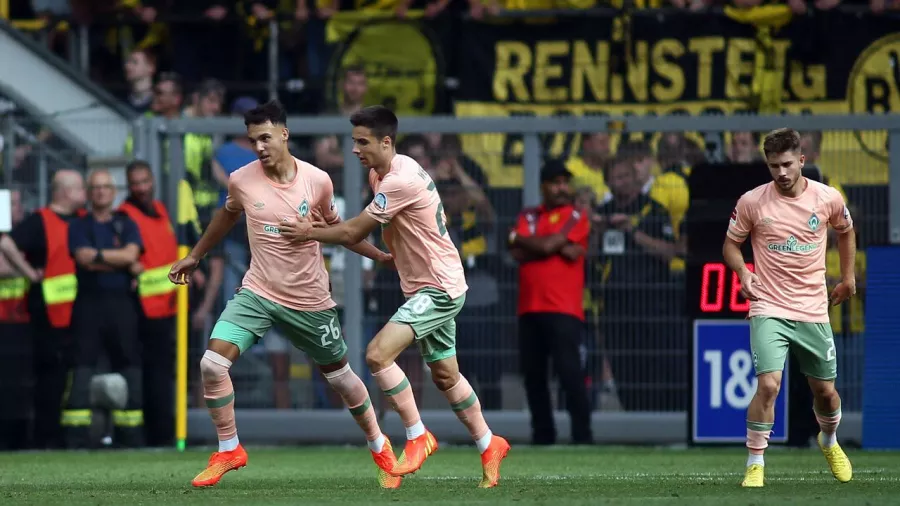 Werder Bremen venció a Borussia Dortmund con una remontada sobre el final