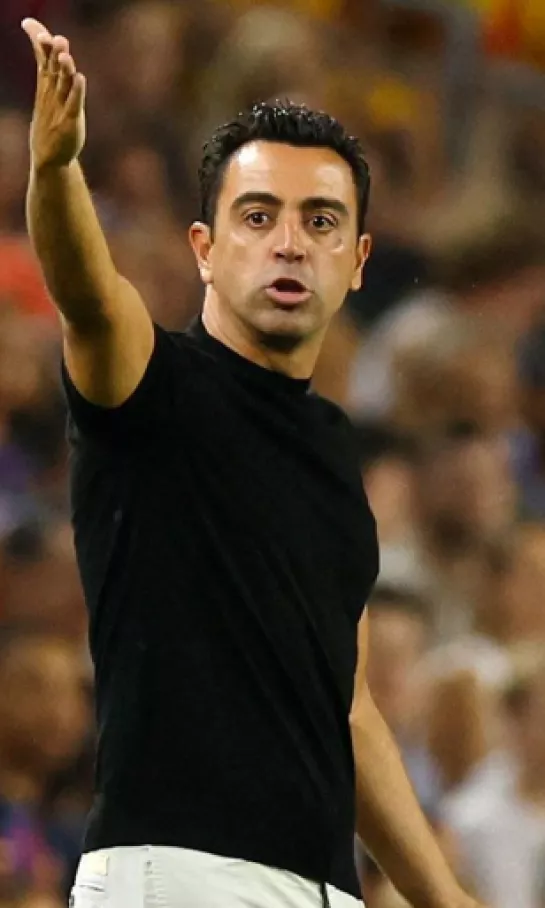 Xavi encabeza una inesperada revolución en el banquillo del Barcelona