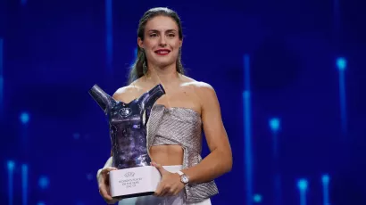 Alexia Putellas vuelve a conquistar el premio a la Jugadora del Año de la UEFA