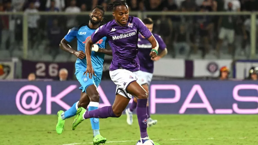 Napoli dejó dos puntos frente a Fiorentina y comparte la cima de la Serie A