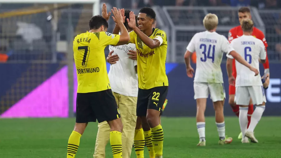 Borussia Dortmund arranca la Champions League con el pie derecho