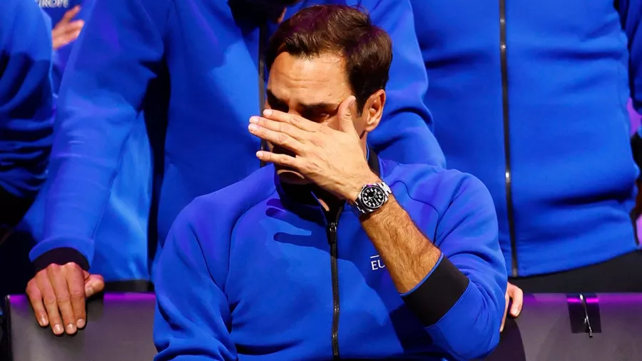 Las lágrimas que derramó Roger Federer el día que colgó la raqueta