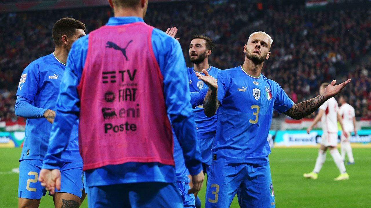 Italia le arrebató el primer lugar a Hungría y avanzó al ‘Final Four’ de la Nations League