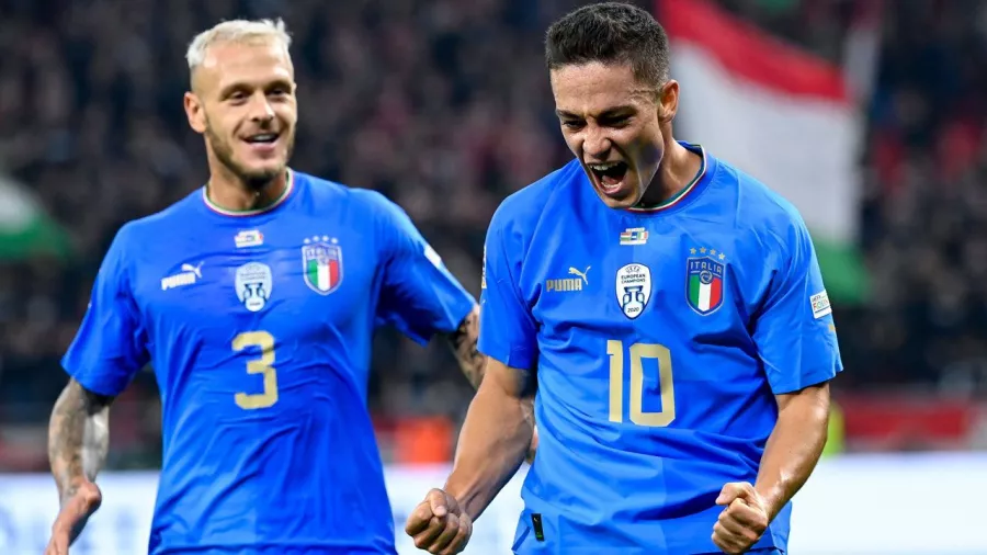 Italia terminó como líder de grupo con 11 puntos