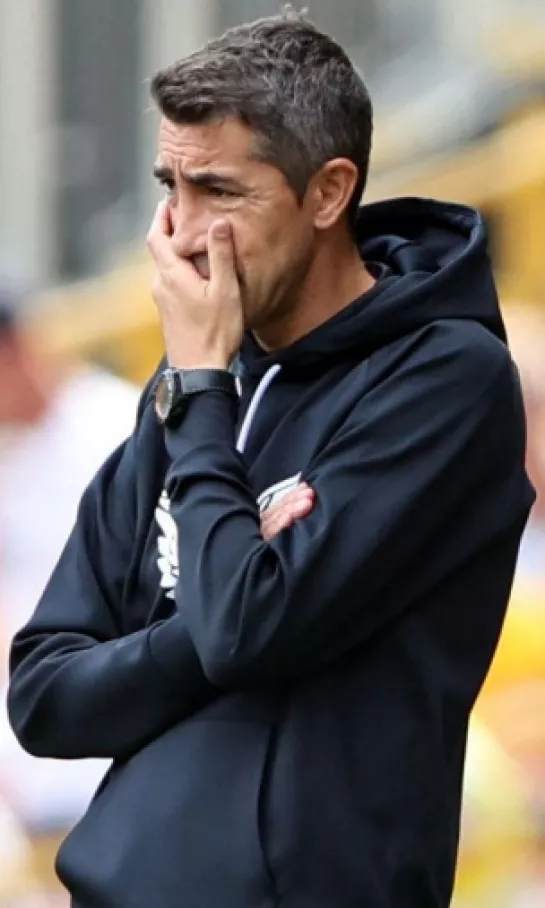 Bruno Lage no es más el entrenador de Raúl Jiménez y Wolverhampton