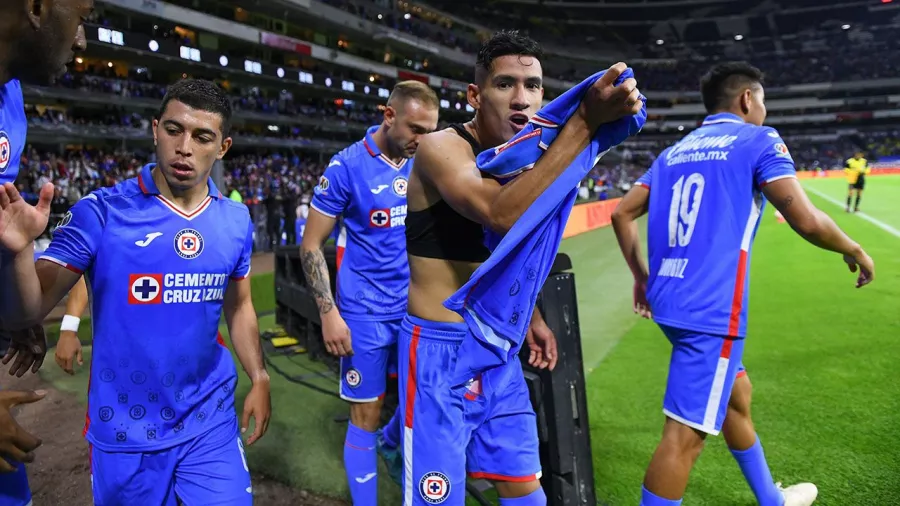 ¿Que si Uriel Antuna celebró su gol ante Chivas? ¡Se los gritó con todo!
