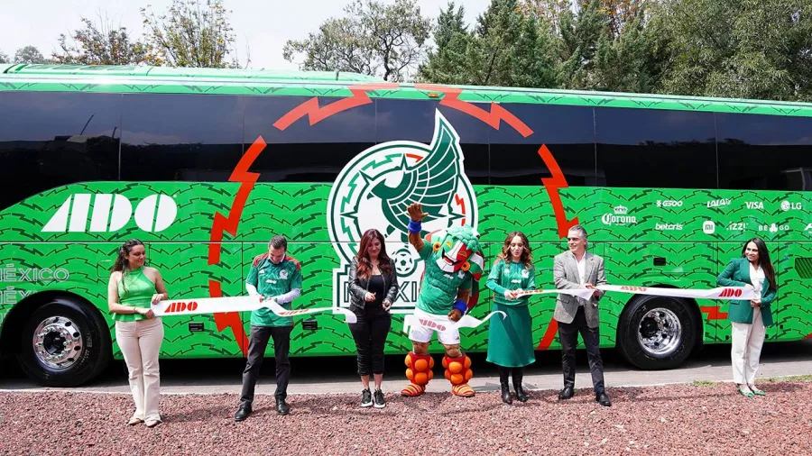 ¡Verde para los fans! México presentó su nuevo autobús para el Mundial de Qatar 2022