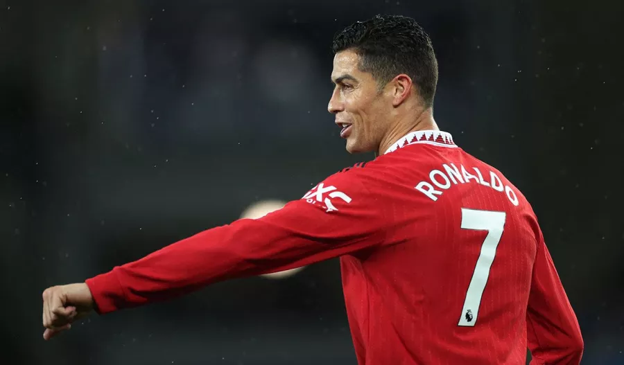 ¡Adiós sequía; Cristiano Ronaldo vuelve a marcar y llega a 700 goles!