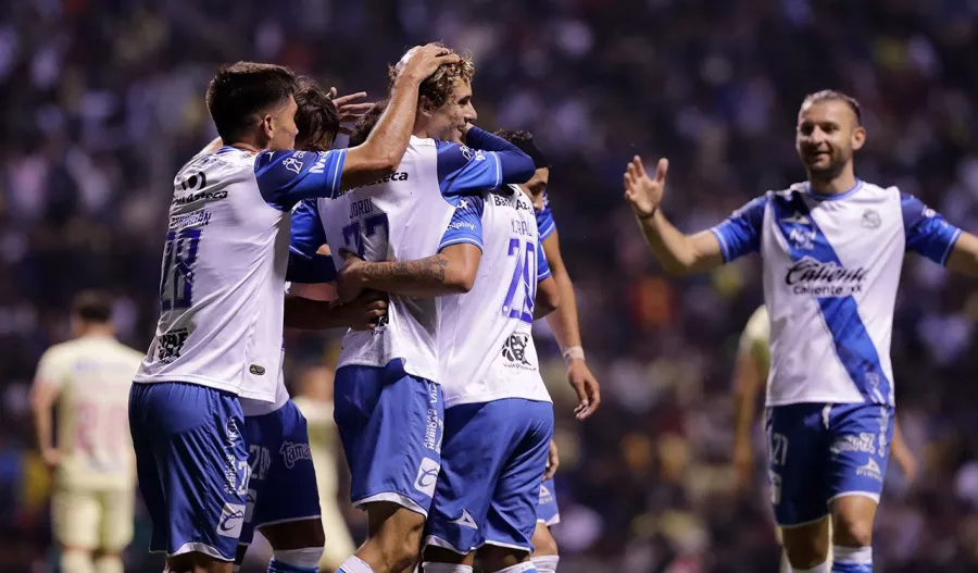 Feria de goles entre Puebla y América en el primer tiempo
