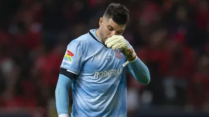 Como en la final de ida del Clausura 2015 con Querétaro, Tiago Volpi recibió cinco goles con Toluca.