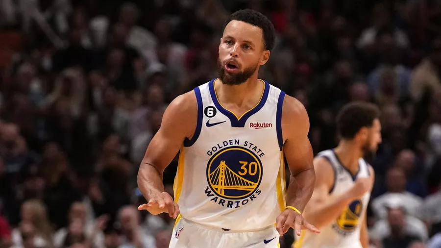 5.- Stephen Curry: 92.8 millones