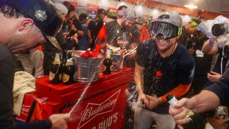 Los Astros tuvieron una gran fiesta en su 'clubhouse'