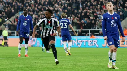 Newcastle venció a Chelsea y defendió su puesto de Champions en la Premier League