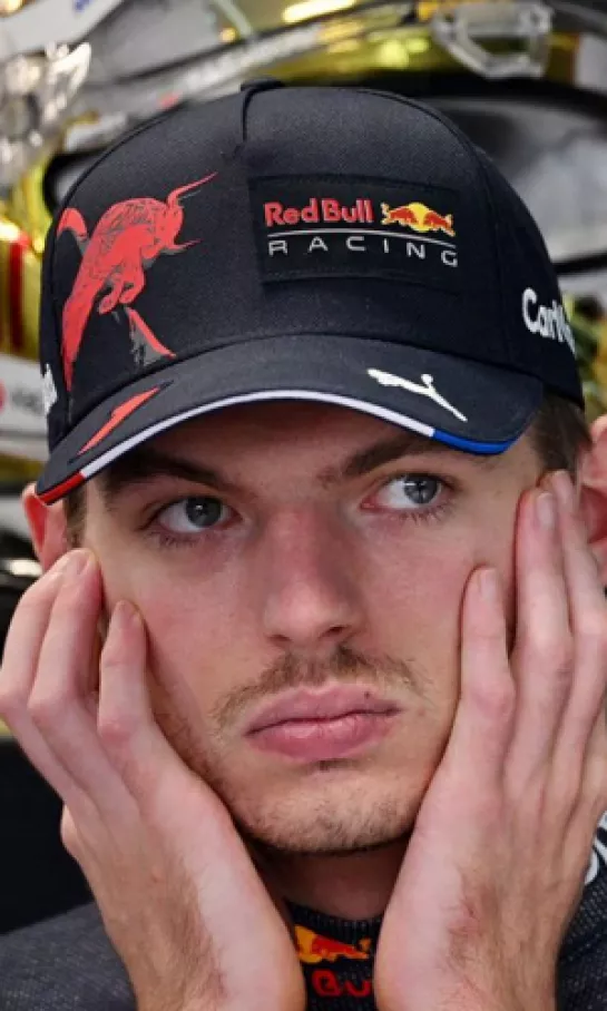 ¿Cuáles son las razones de Max Verstappen para no dejar pasar a 'Checo' Pérez?