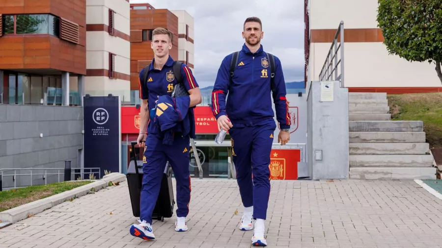 La Selección Española emprendió el viaje rumbo a Catar 2022