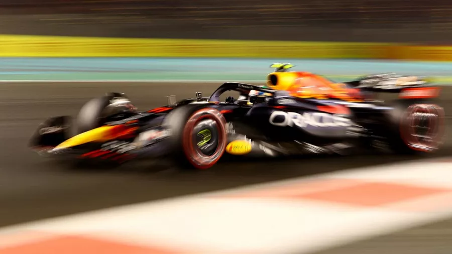 Max Verstappen y 'Checo' Pérez 'limaron asperezas' en Abu Dhabi