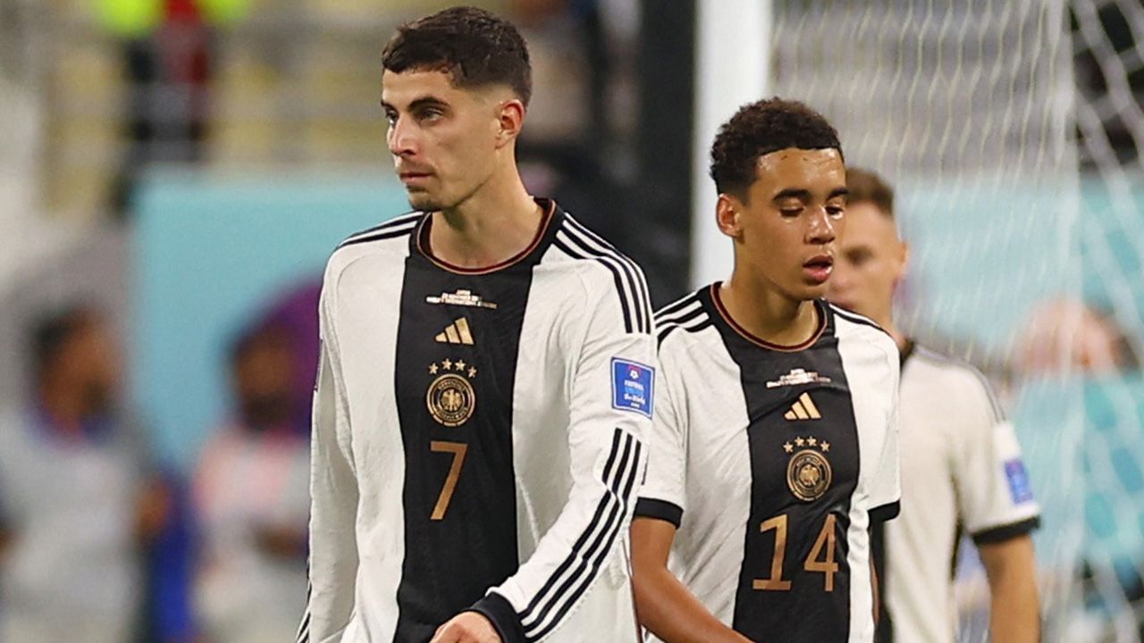 Alemania explica por qué los jugadores alinearon tapándose la boca ante Japón