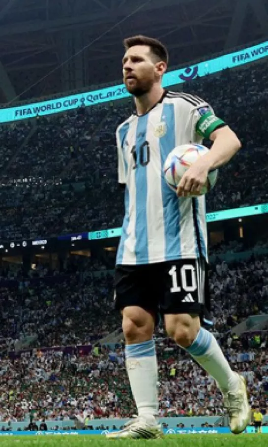 Leo Messi iguala el récord de Maradona a 'costillas' de México