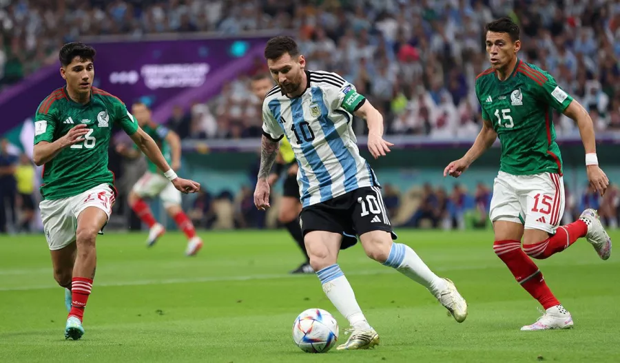 Lionel Messi choca por tercera vez contra el Tri