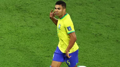 Así se festeja un golazo como el que hizo Casemiro para clasificar a Brasil