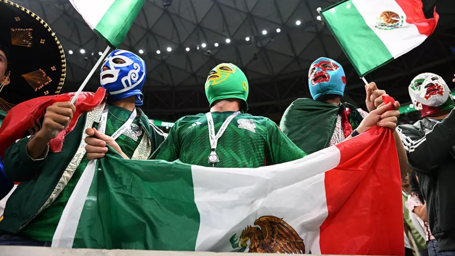 ¿Quién se despedirá? Los fans de México y Arabia Saudita llegan con la fe intacta