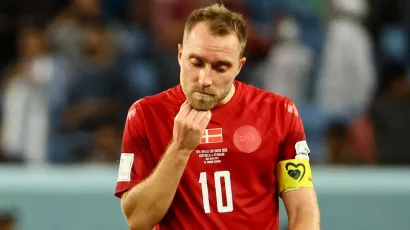 5.	Dinamarca: ¿De qué sirve calificar primero en UEFA si en la Copa del Mundo acabas último de grupo?
