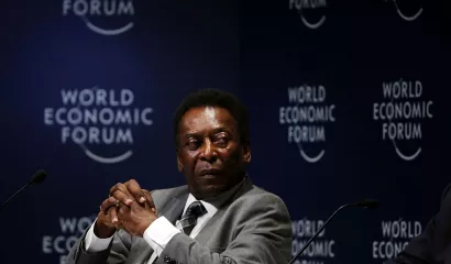 Hospital reporta estable a Pelé