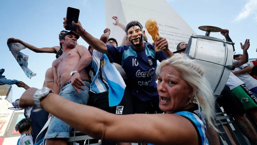 Messi y compañía ponen a toda Argentina pies para arriba