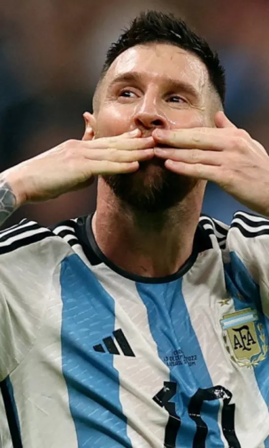 "Si los dioses del fútbol existen, sería bonito ver a Messi levantar la Copa"