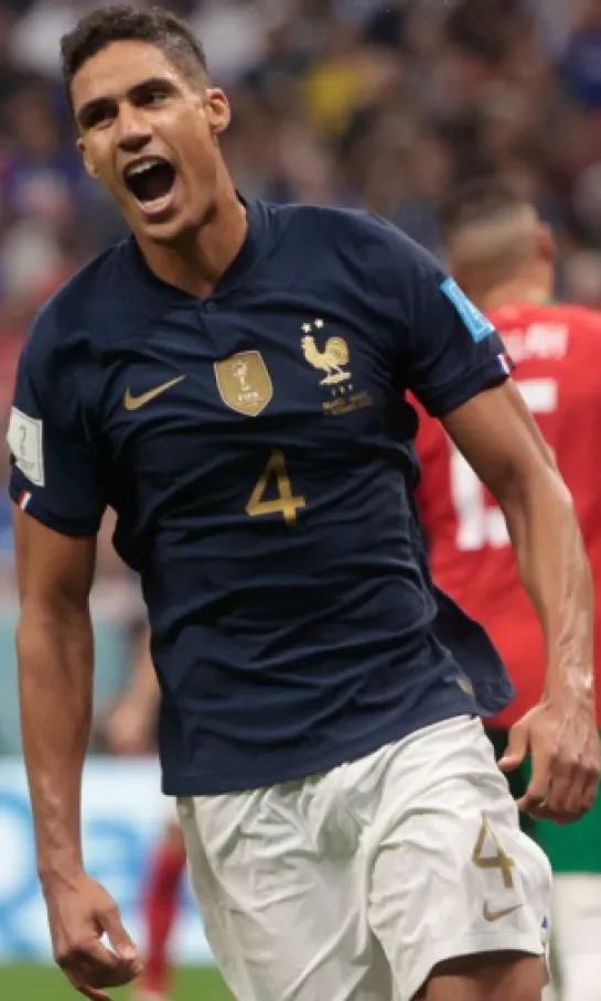 Raphael Varane no entrena y es uno más de los contagiados en la Selección Francesa