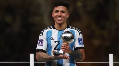 Enzo Fernández - Argentina - Mejor jugador joven de la Copa del Mundo