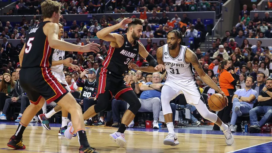 Miami Heat agudizó la crisis de los Spurs