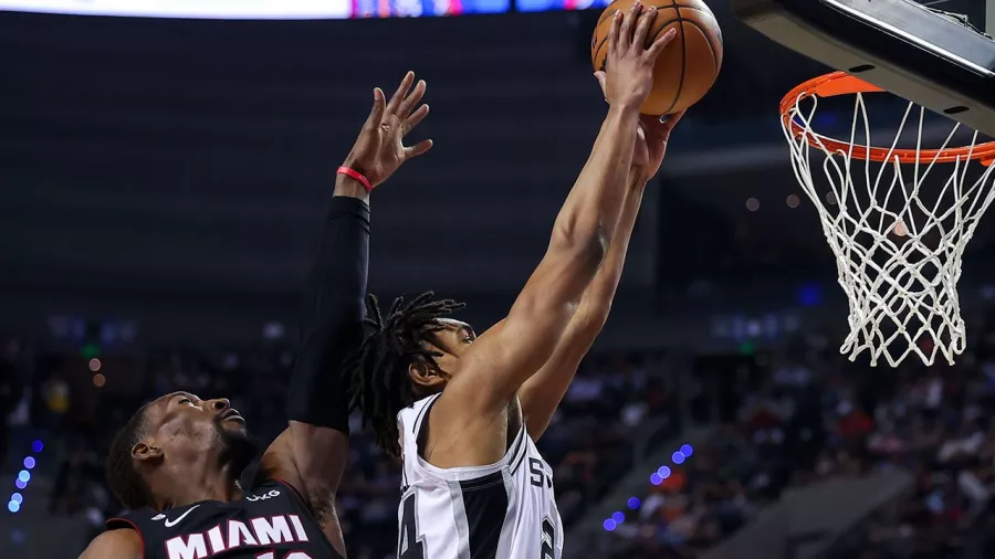 Miami Heat agudizó la crisis de los Spurs