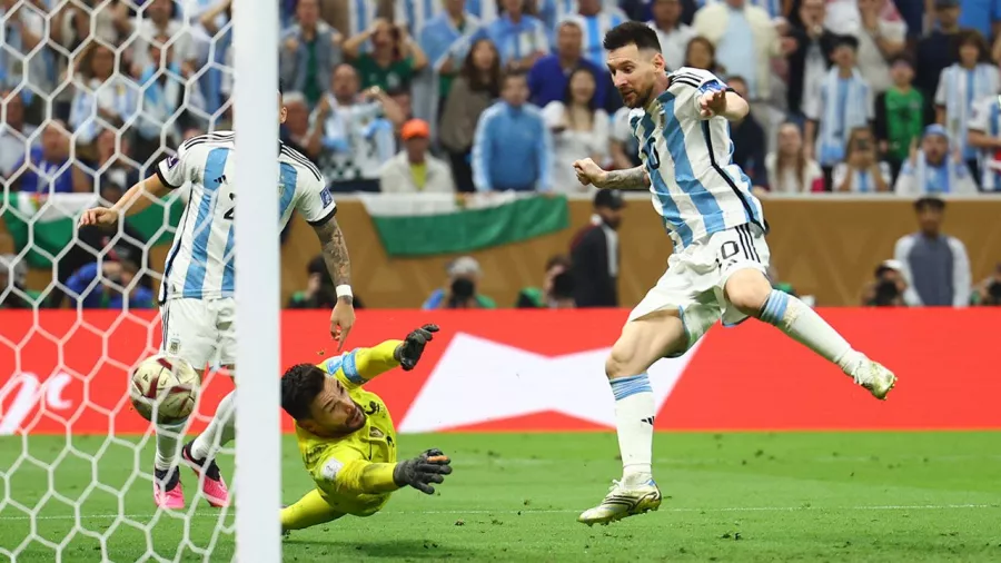 No fue su culpa: el dobelete de Lionel Messi puso a Argentina más cerca que nunca del título