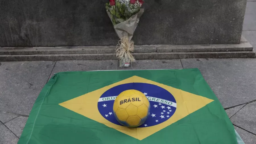 Brasil llora la partida de su más grande ídolo: Pelé