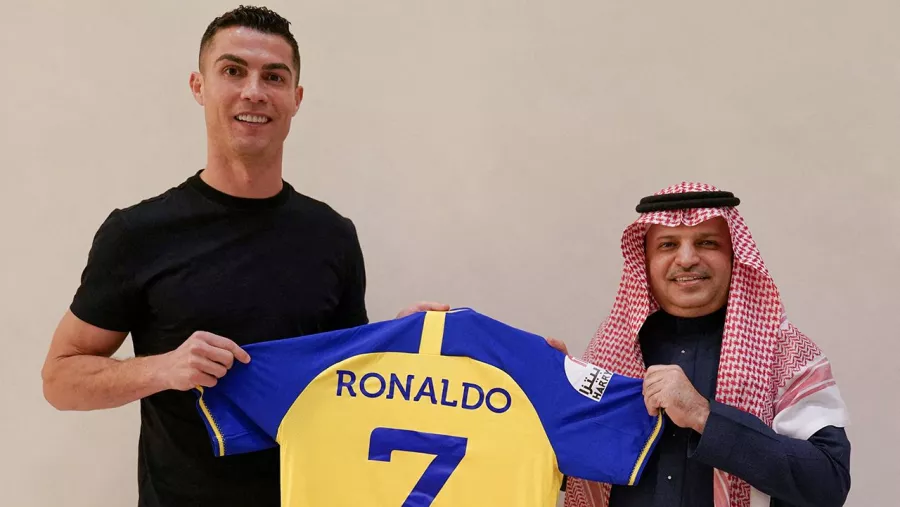 Cristiano Ronaldo ya está en suelo saudí