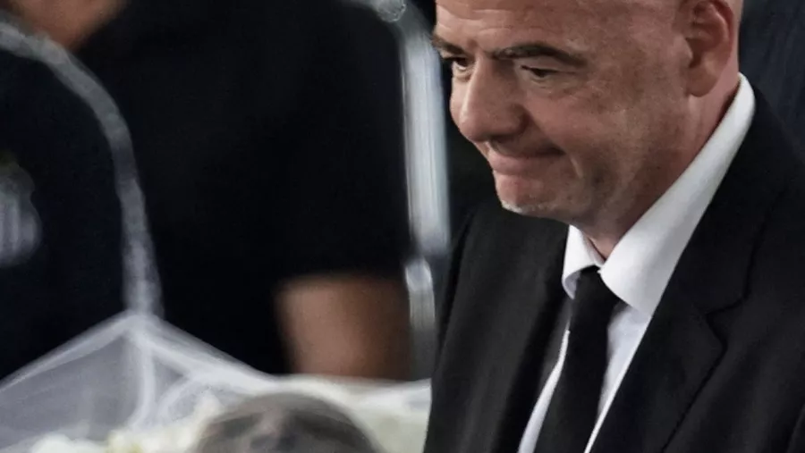 Gianni Infantino, presidente de la FIFA despide a Pelé